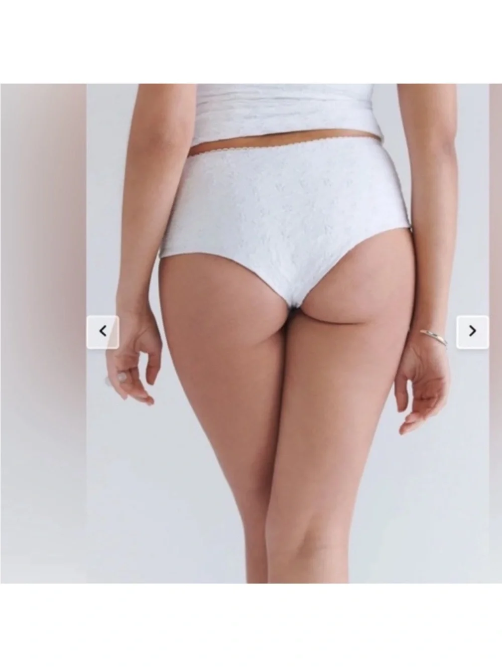 Frankie’s Bikinis X Sydney Sweeney Lisa Eyelet Florence Gingham Bikini Bottom M